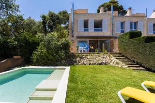 Luxury villa in front of the beach ALBA - 5