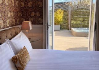 Yare View Holiday Cottages - Brundall - 6