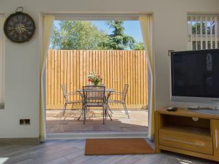 Albert Apartment - Poole - 8