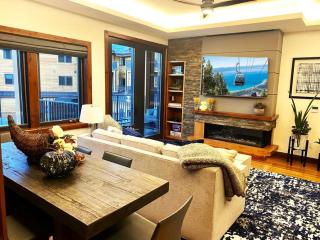 Ski In/Out - Zalanta - Great Location- 2 Hot Tubs - Heated Pool - South Lake Tahoe - 4