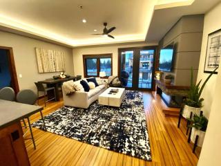 Ski In/Out - Zalanta - Great Location- 2 Hot Tubs - Heated Pool - South Lake Tahoe - 7