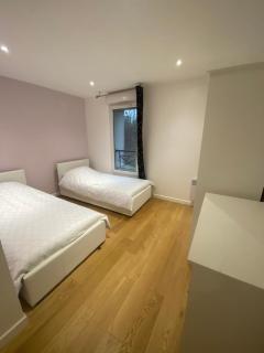 Appartement duplex T3 avec box - Paris - La Défense - Airport CDG - Parc des expositions - Stade de France - Disney - Astérix - Val D Europe - Villepinte - 5