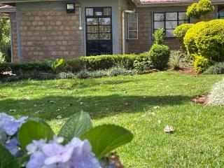 Zoe Homes 1br and 2br Cottage own compound -Kericho town near Green Square mall - Kericho - 2