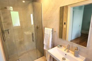 Luxury new 3 bedroom house in central city 5 star - 2