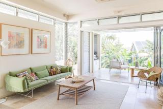 The Hill Street Villa offers private pool in stylish unit - Sunshine Beach - 0