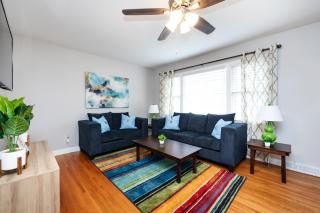 Roomy 3BR 2 Bath minutes to Uptown and Airport Ideal for small families - Charlotte - 9