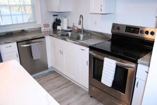 Charming 3 BDRM in Charlotte - 1 mile to Uptown - Charlotte - 1