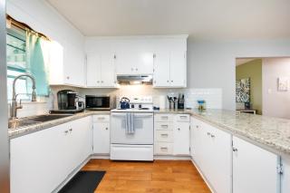 Roomy 3BR 2 Bath minutes to Uptown and Airport Ideal for small families - Charlotte - 2