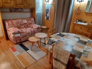Charmant 2 Pièces + Cabine Rénové, Proche Commerces et Pistes, Balcon, Parking Gratuit - Montchavin - FR-1-329-85 - La Plagne Tarentaise - 9