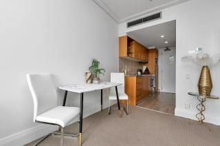 The Golden Hour Penthouse - Auckland - 3