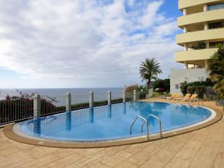 Finest Rentals - Beachfront Penthouse - Funchal - 7