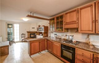 5 Bedroom Gorgeous Home In Podenzana - Podenzana - 5