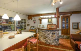 5 Bedroom Gorgeous Home In Podenzana - Podenzana - 2