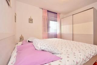 Family apartment near sea - Podstrana - 1