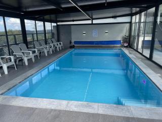 אחוזת שקד בוטיק - מתחם פרטי 3 חדרי שינה, בריכה מחוממת , ג'קוזי ונוף בגליל המערבי - 9