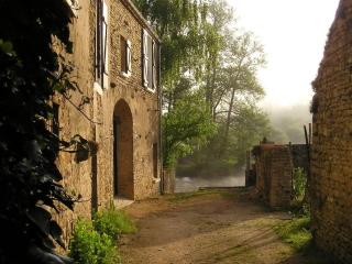 Rivierhuis aan de rivier bij Vézelay - 4