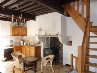 Rivierhuis aan de rivier bij Vézelay - 1