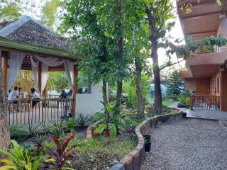 New Village Lodge - 7