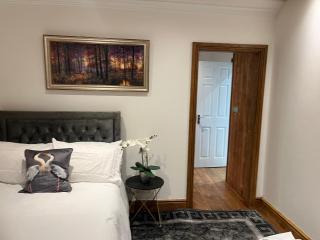 TJ Homes - Entire place for 5 Guests - London - 9