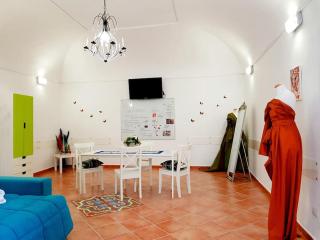 Fashion Cathedral apARTment, Centro Storico Napoli - Napels - 5