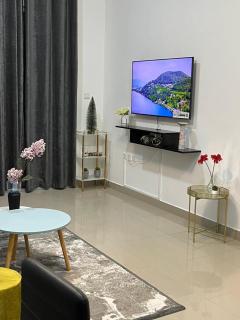 Lavish One Bedroom Apartment@ DUBAI MARINA - Dubai - 4