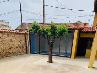 Astorga. León. Piscina. Casa Val de San Lorenzo. - 4