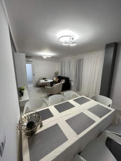 Ross Holiday Home - 1