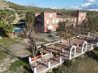 Complejo turístico y alojamientos Fuente de la Salud - Baena - 7