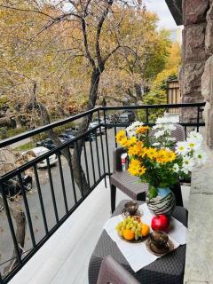 Spacious 2 Bedrooms in the Center of Yerevan - 8