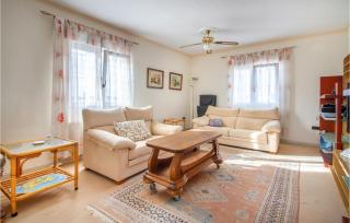 3 Bedroom Stunning Home In Torrevieja - Torrevieja - 8