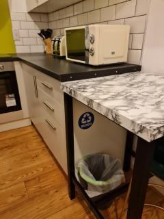 The Grove House with Free Parking - 2