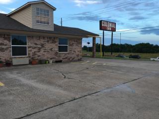 Colonial Inn - Shawnee - 0