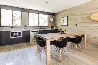 The Beach Lodge style and location in one great apartment - Noosa Heads - 1