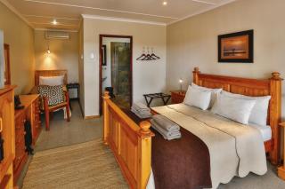 Olive Grove Guest Farm - Beaufort West - 9