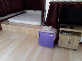 Khum Charoen Homestay - - 2