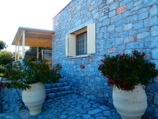 Villa Tzortzakos by Holiday Homes - Mavrovouni - 6