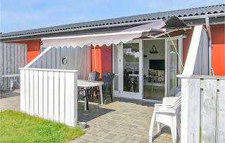 2 Bedroom Cozy Apartment In Aakirkeby - Åkirkeby - 4