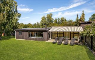 Awesome Home In Væggerløse - Marielyst - 9
