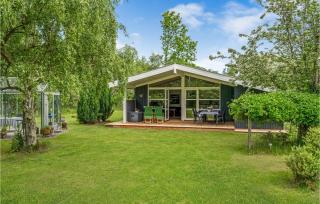 Three-Bedroom Holiday Home In Humble - 9