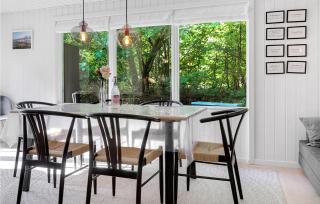 Amazing Home In Aakirkeby - Vester Sømarken - 4