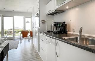 Beautiful Apartment In Allinge - 1