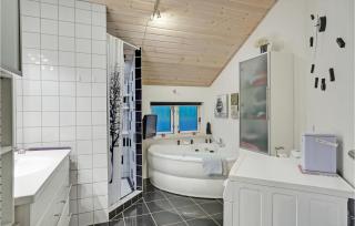 Awesome Home In Ørsted With Wifi - Ørsted - 3