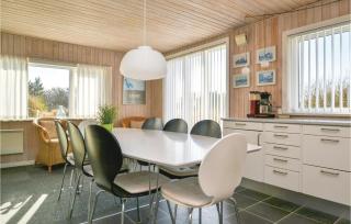 Two-Bedroom Holiday Home In Fano - Fanø - 1