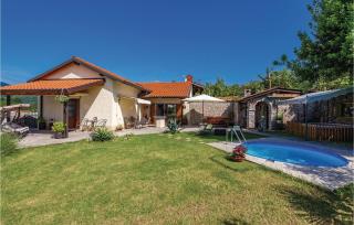 2 Bedroom Nice Home In Matulji - 4