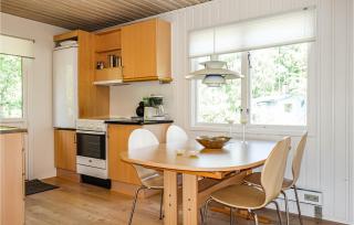 Lovely Home In Nexø With Wifi - 5