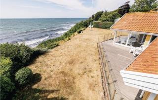 Four-Bedroom Holiday Home In Ronne - 3