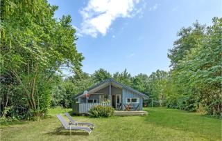Four-Bedroom Holiday Home In Dronningmolle - Dronningmølle - 1