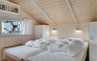 Four-Bedroom Holiday Home In Dronningmolle - Dronningmølle - 2