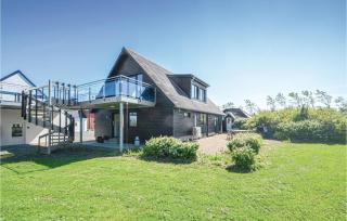 Three-Bedroom Holiday Home In Vinderup - 0