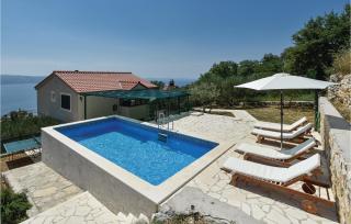 Two-Bedroom Holiday Home In Omis - Omiš (Almissa) - 1